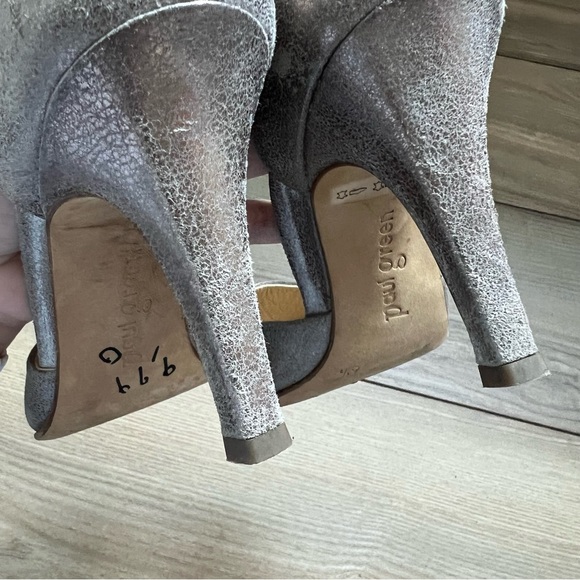 Paul Green ‘Char'‎ Leather d'Orsay Pump - Picture 9 of 12